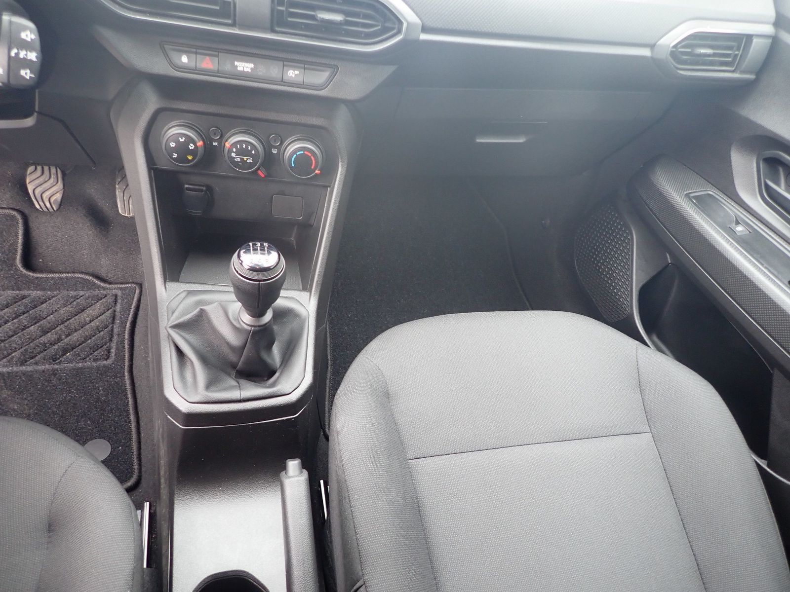Fahrzeugabbildung Dacia Sandero Essential SCe 65