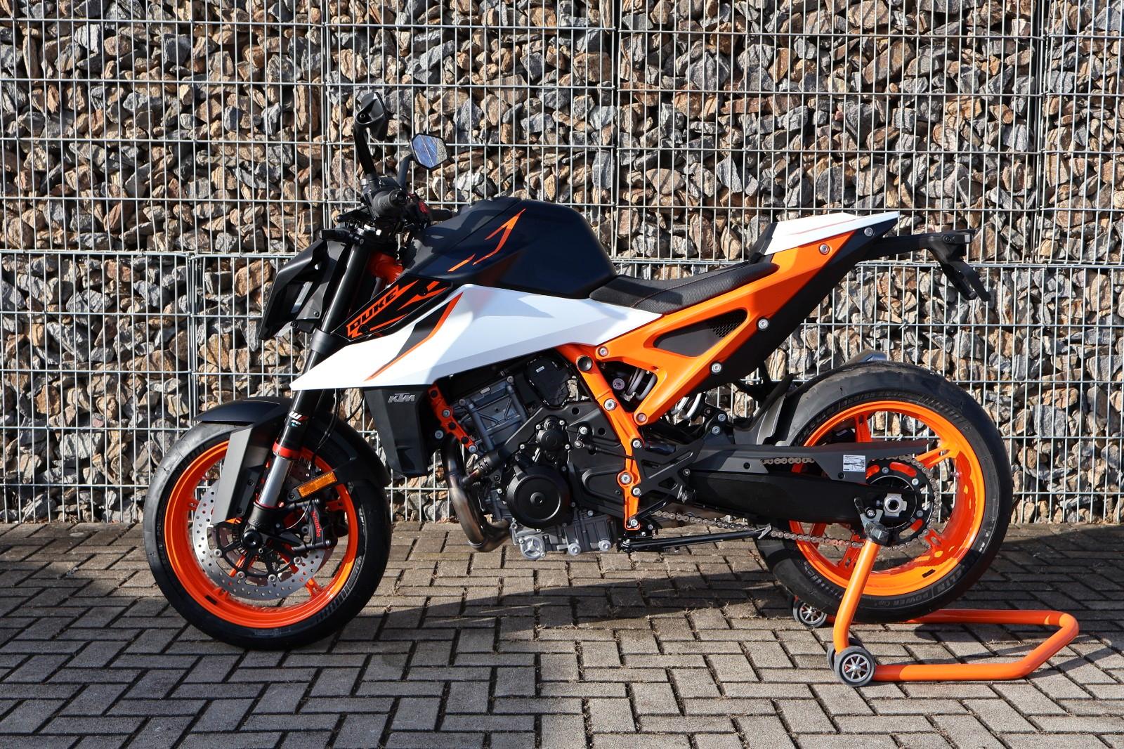 KTM 990 Duke R NEU 2026 / 4 Jahre Garantie