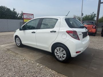 Toyota Yaris - 4