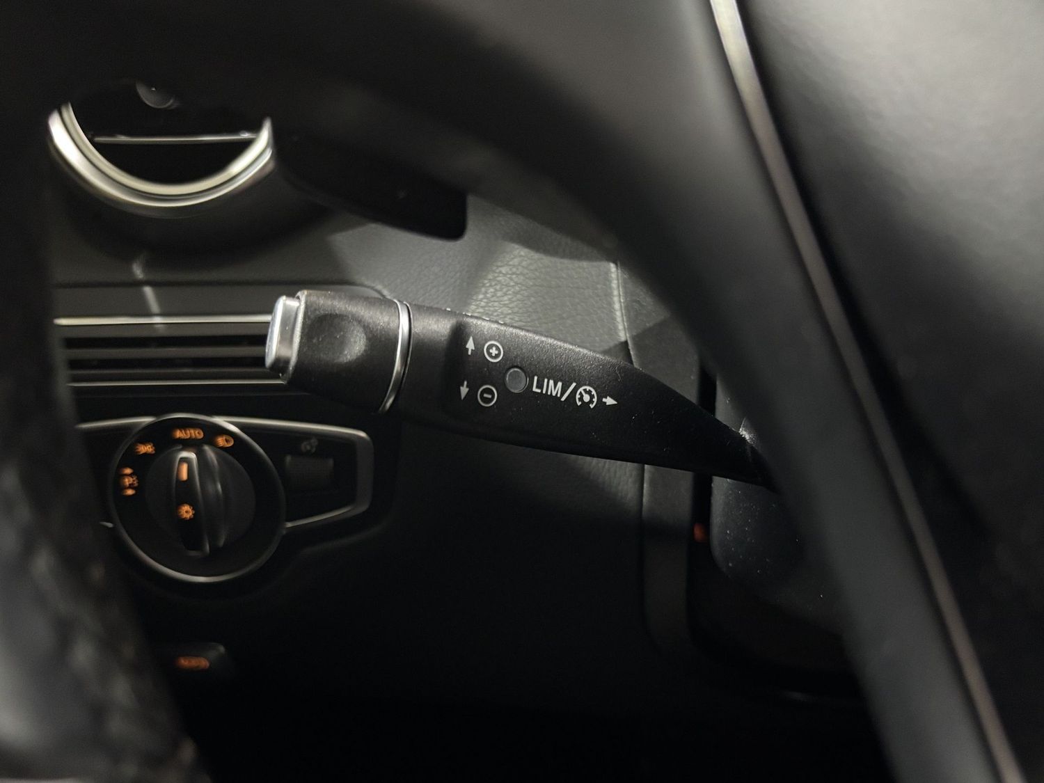 Fahrzeugabbildung Mercedes-Benz C 250 T d 4Matic Exclusive#Sport#LED#Kamera#Temp