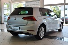 VW Golf VII Lim IQ.DRIVE~ACC~Navi~Parklenkassistent