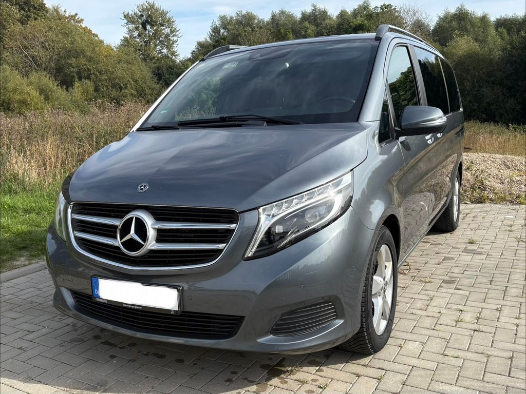 Image of Mercedes-Benz V 220