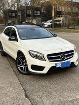 Mercedes-Benz GLA 220 CDI 4MATIC AMG Standhzg - Mercedes-Benz GLA 220 Gebrauchtwagen