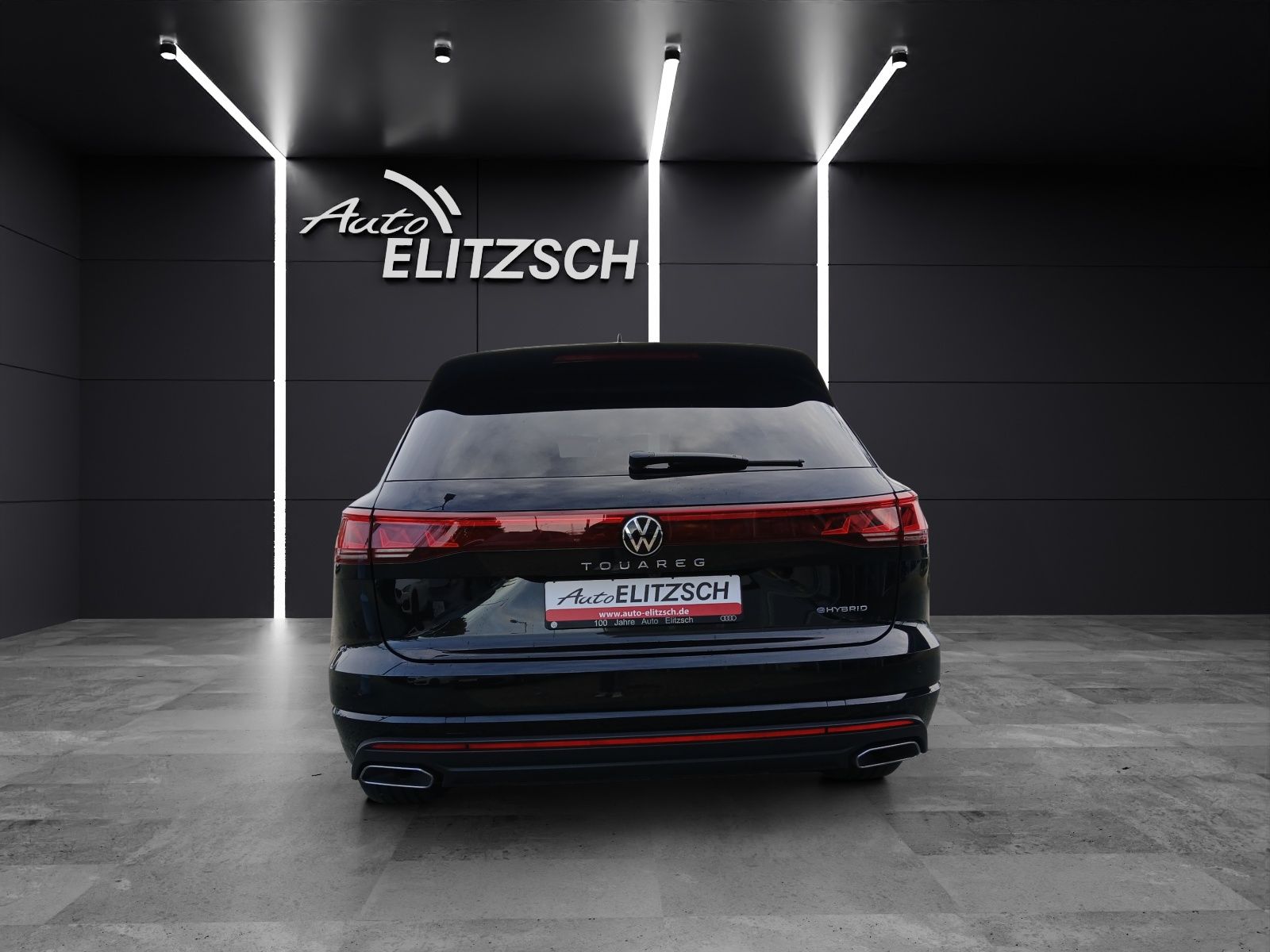 Fahrzeugabbildung Volkswagen Touareg eHybrid Elegance Matrix AHK Pano HUD AID