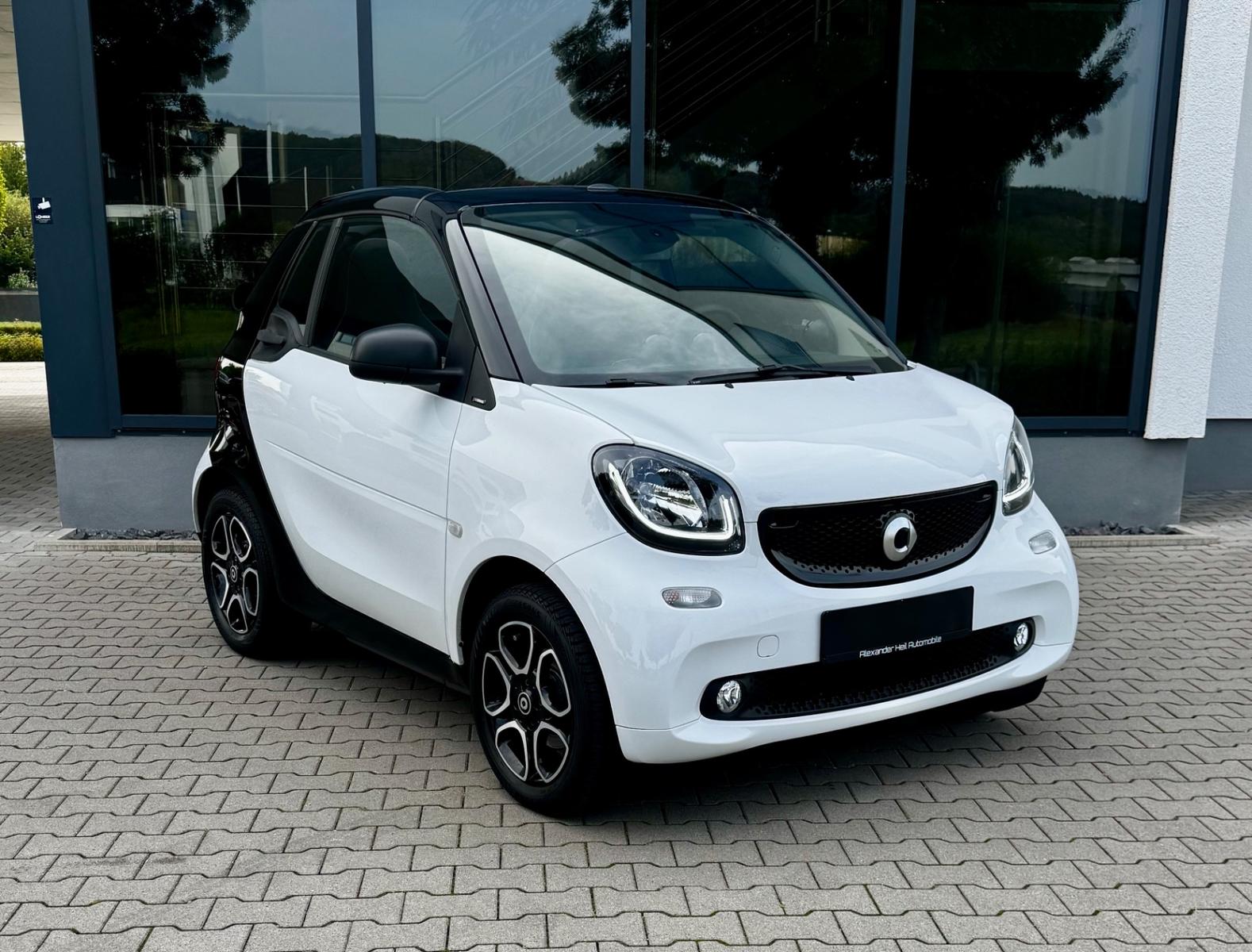 Smart ForTwo Cabrio*AUTOMATIK*NAVI*SHZ*LED*PDC*KLIMA*