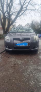 Toyota Auris 1.6 Benzin - Toyota Auris Gebrauchtwagen in Hamburg