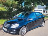 Mercedes-Benz B 200 - Guter  Zustand - Mercedes-Benz B 200 Gebrauchtwagen in Freiburg