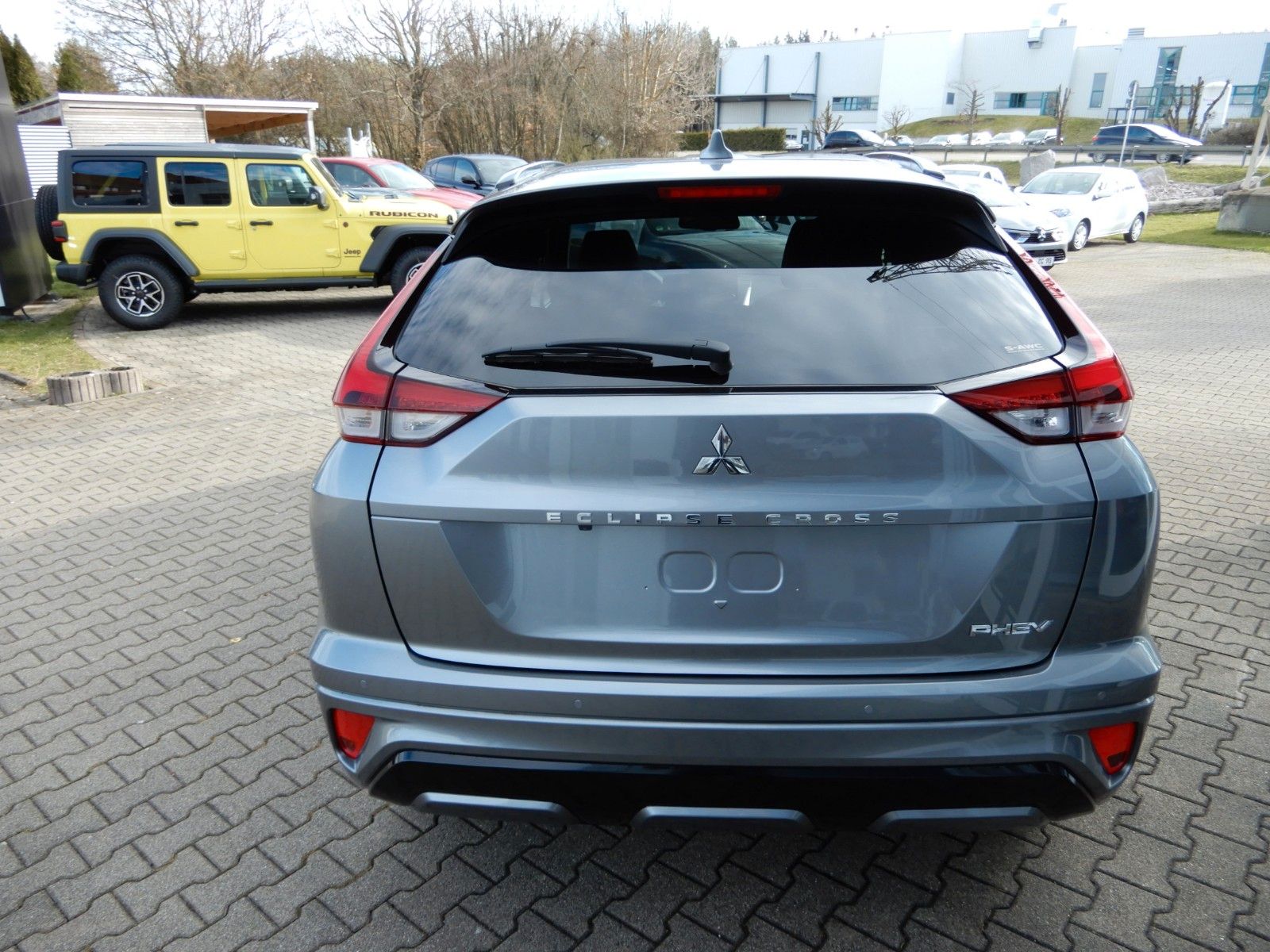 Fahrzeugabbildung Mitsubishi Eclipse Cross 2.4 PHEV SELECT 4WD Navi LED