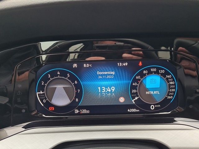 Fahrzeugabbildung Volkswagen Golf VIII Variant TSI Life LED Navi Climatronic