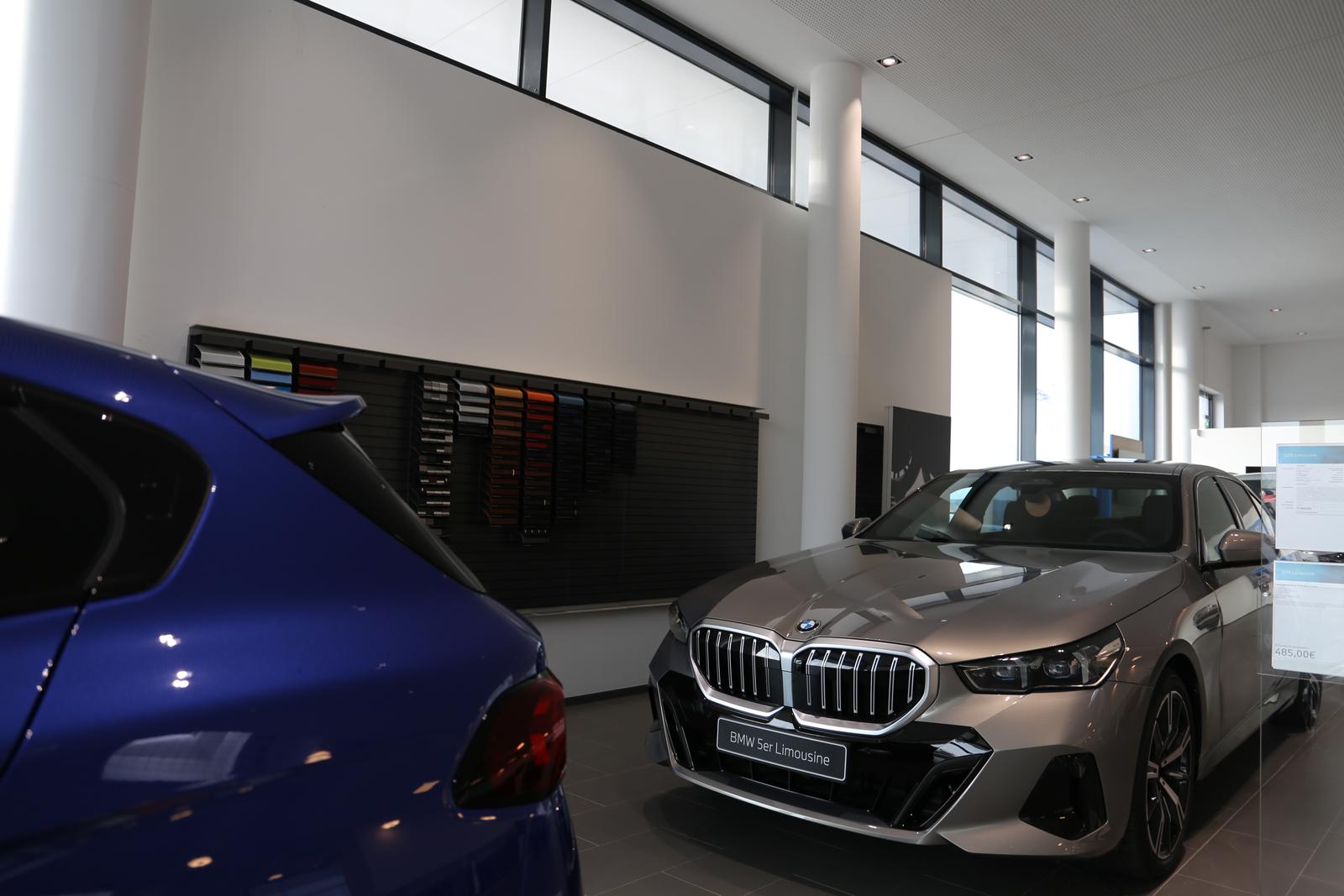 showroom-image-main