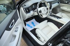 VOLVO V60 Cross Country D4 Pro AWD Leder Navi Cam LED