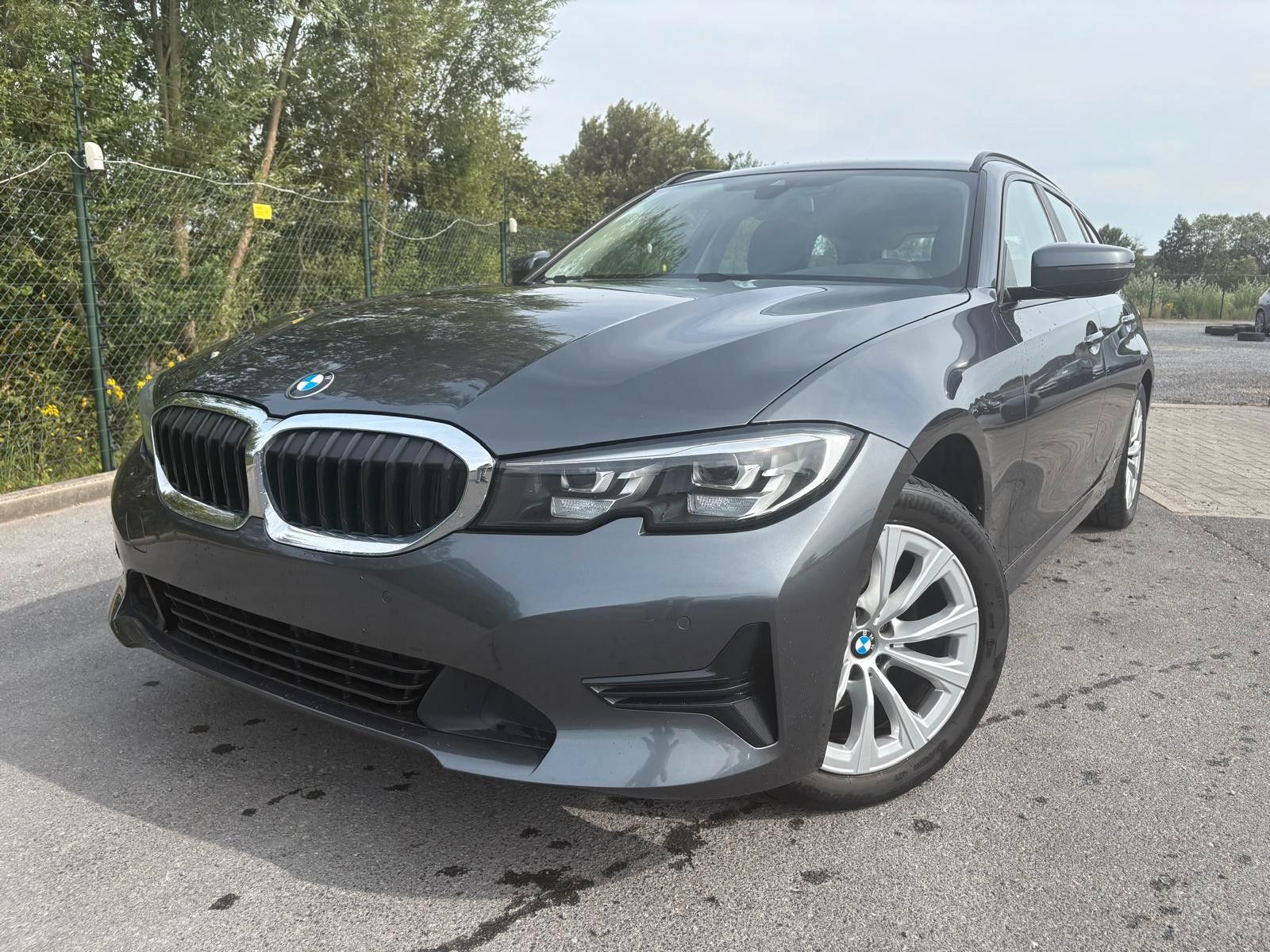 BMW 320 - 1