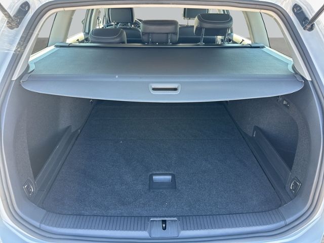 Passat Variant 2.0 TSI Elegance LED+NAVI+AHK+RFK
