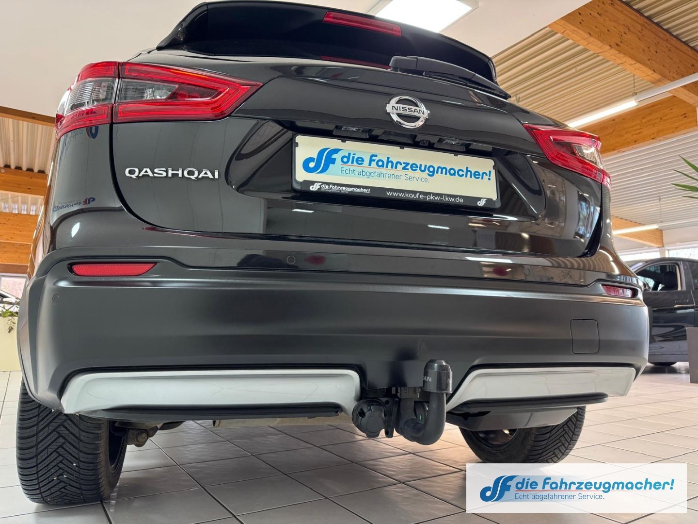 Fahrzeugabbildung Nissan Qashqai Tekna+ Panorama Navi Leder Memory Sitze