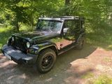 Jeep Wrangler Unlimited Sahara 3.8 Autom. Sahara - Jeep Wrangler mit Benzin-Antrieb: Automatik, 3.8