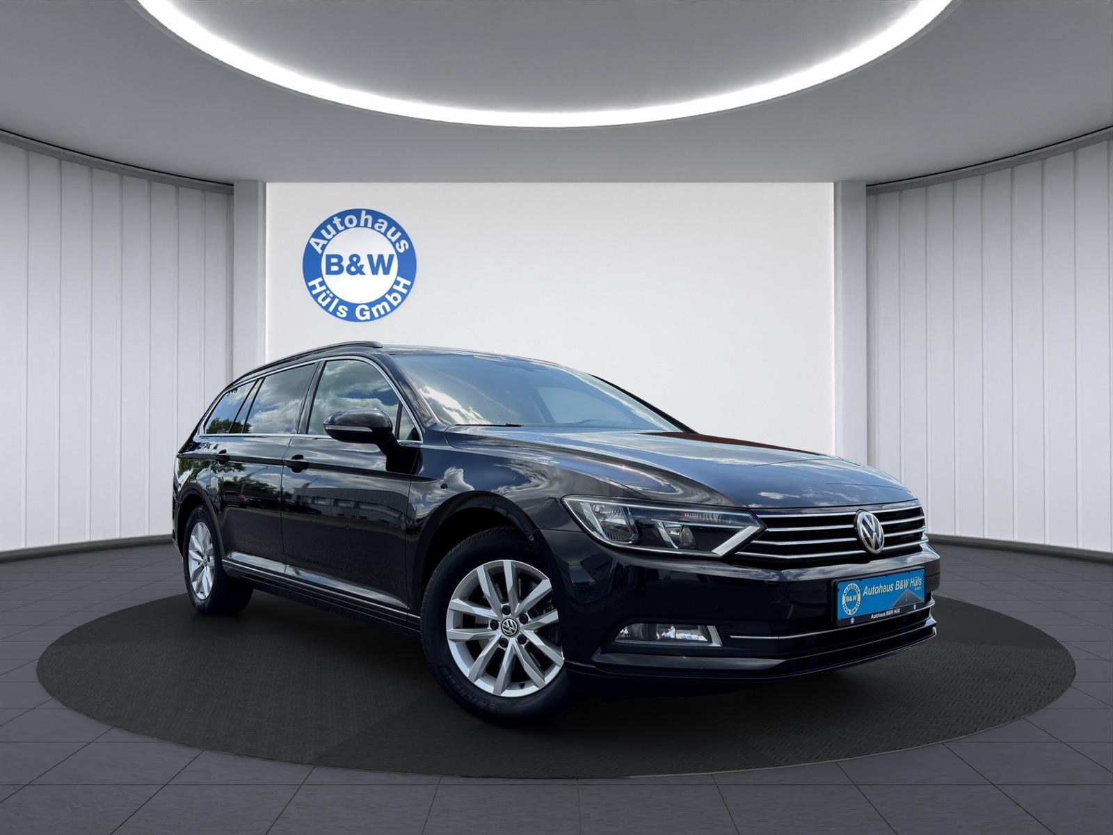Volkswagen Passat Comfortline ACC NAVI KLIMA SHZ PDC