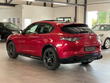 Alfa-Romeo Stelvio - 5