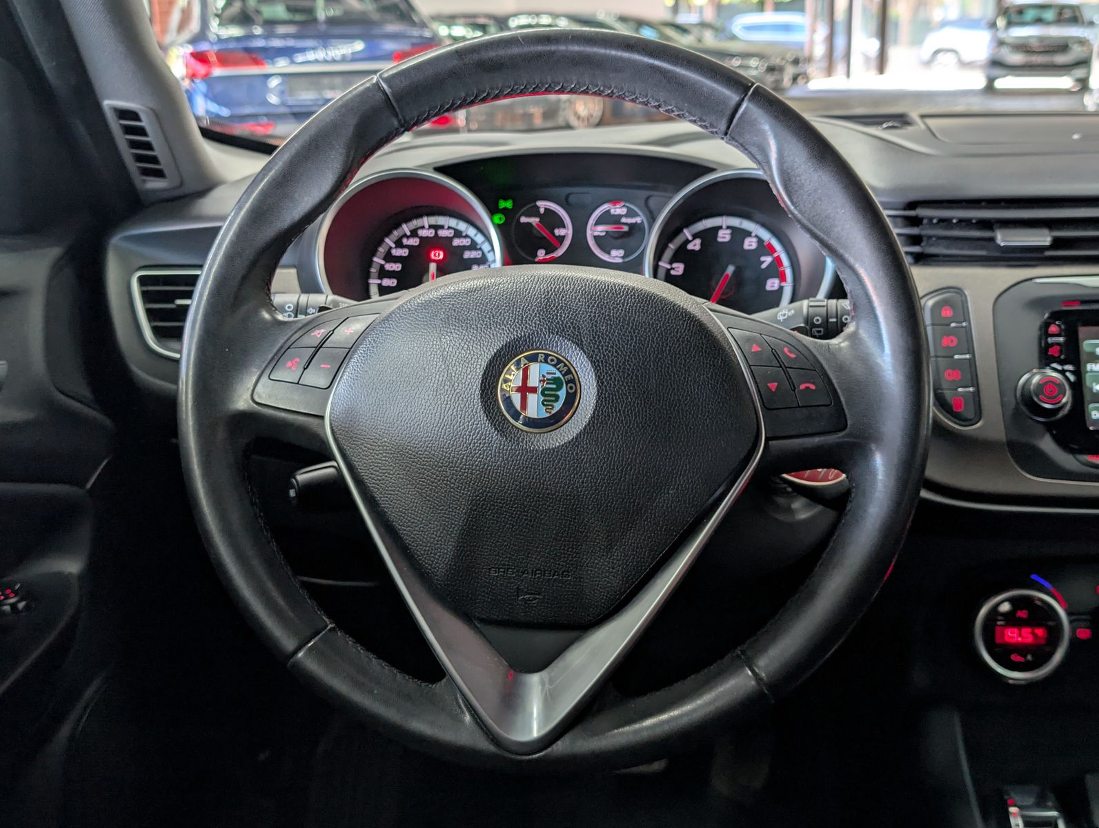 Fahrzeugabbildung Alfa Romeo Giulietta Turismo 1.4 Turbo XENON TEMP MFL ALU