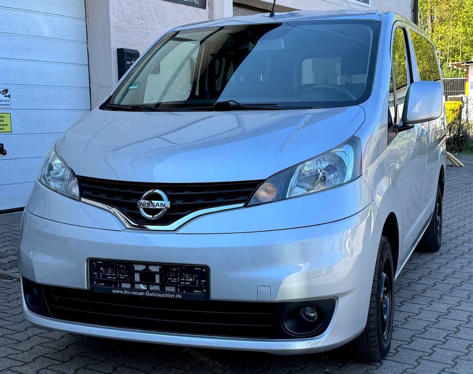 NISSAN NV200