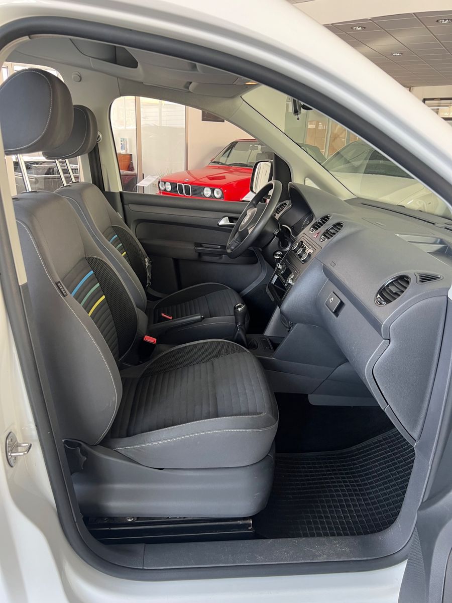 Fahrzeugabbildung Volkswagen Caddy Kombi Soccer