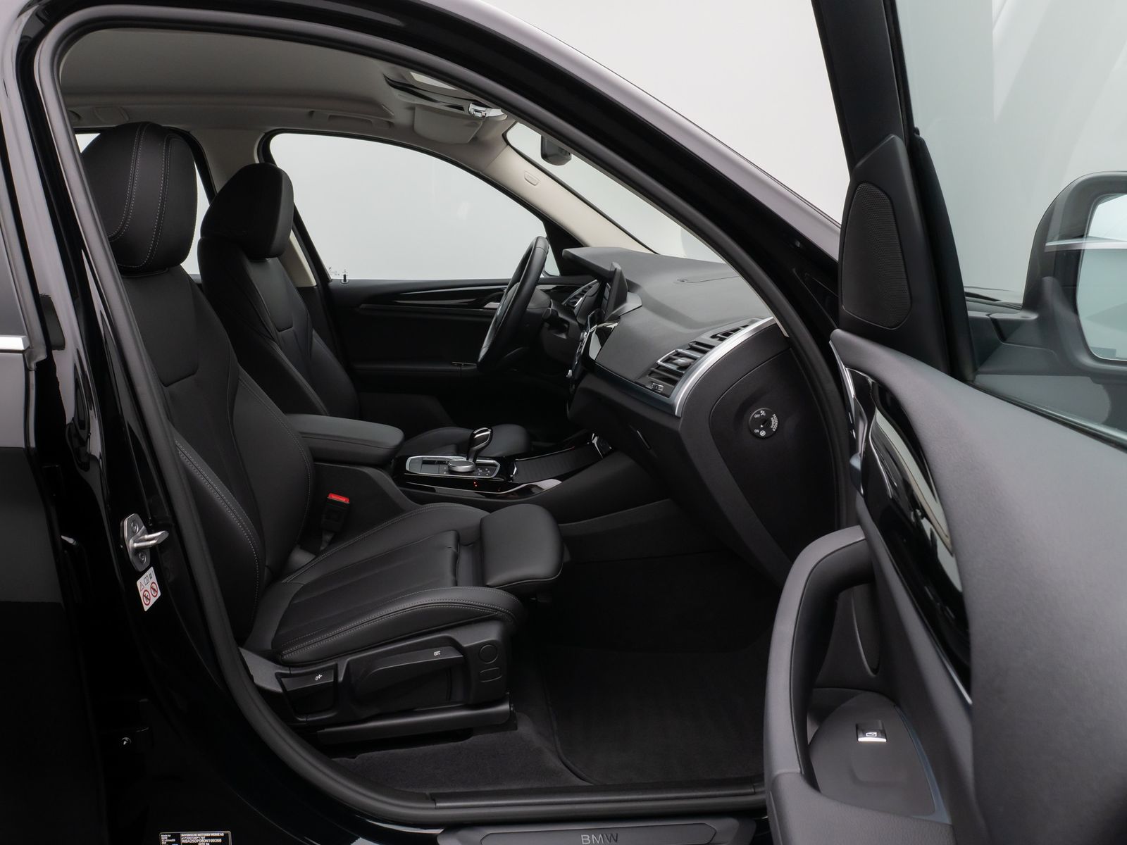 Fahrzeugabbildung BMW X3 xD20i Kamera DAB HiFi Leder M Sport 19Zoll