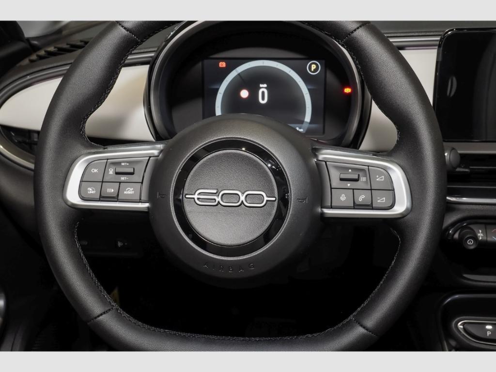 Fiat 600e La Prima RückKam Voll-LED elek.Heckklappe P