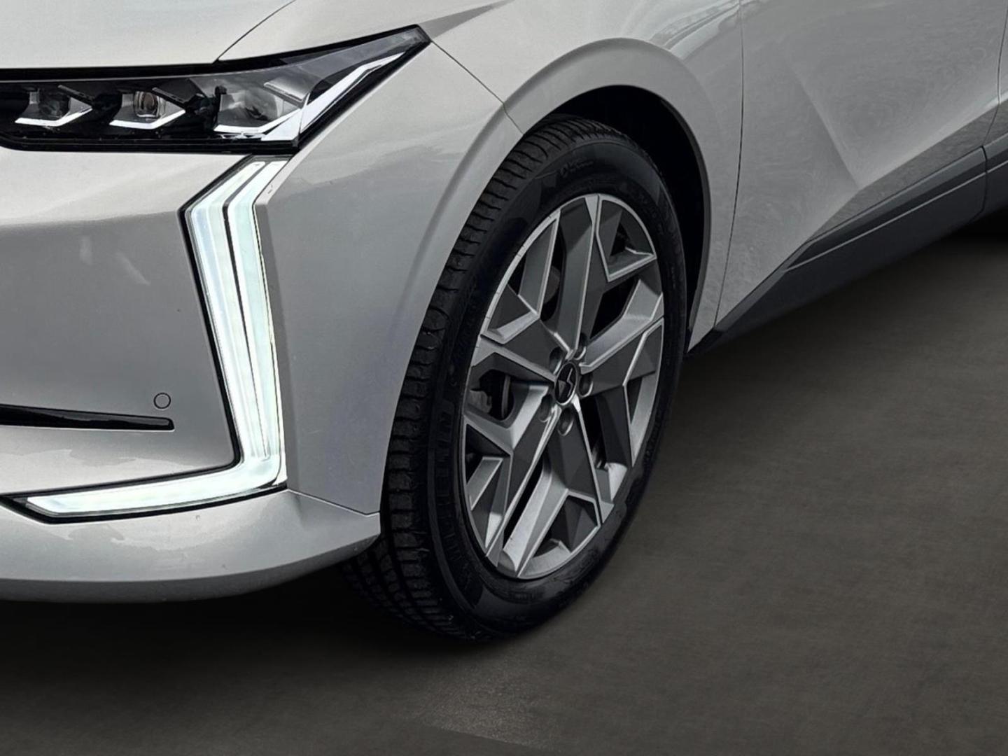 DS Automobiles DS4 ESPRIT DE VOYAGE PURETECH 130,1VORBESITZER,