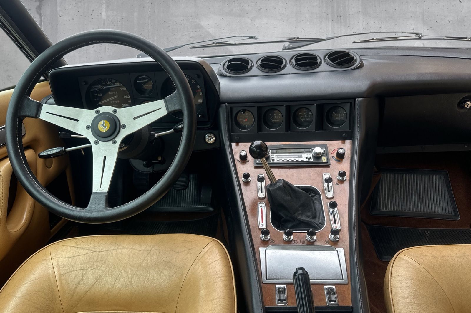 Fahrzeugabbildung Ferrari 400GT i*Handschalter