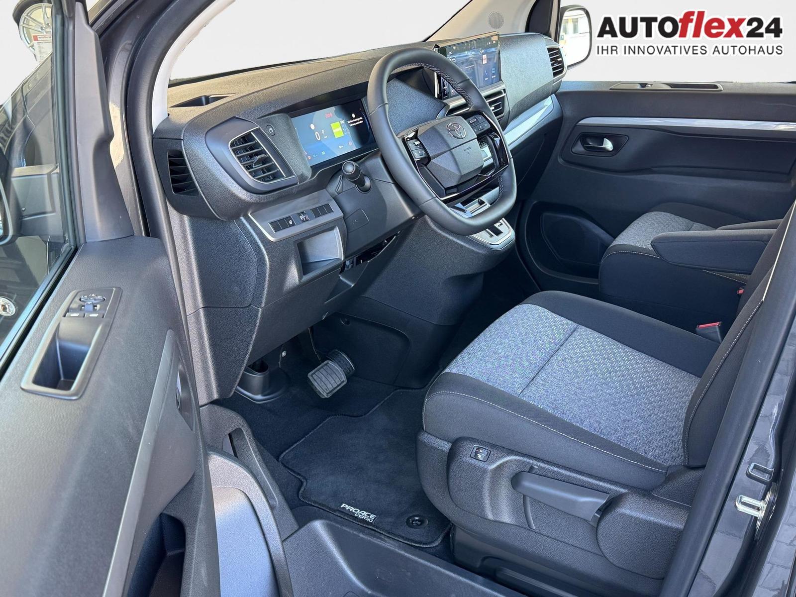 Toyota Proace Verso 2,0 D-4 L2 8-Sitzer ACC 2ZoKlima...