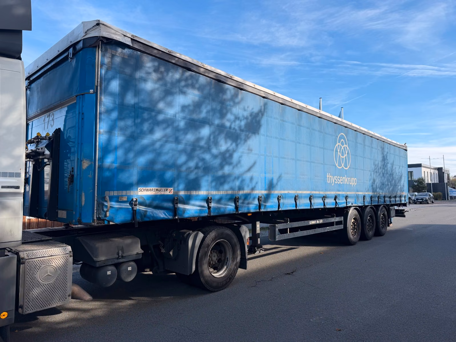 Schwarzmüller Edscha vorne u. Hinten, Liftachse,
