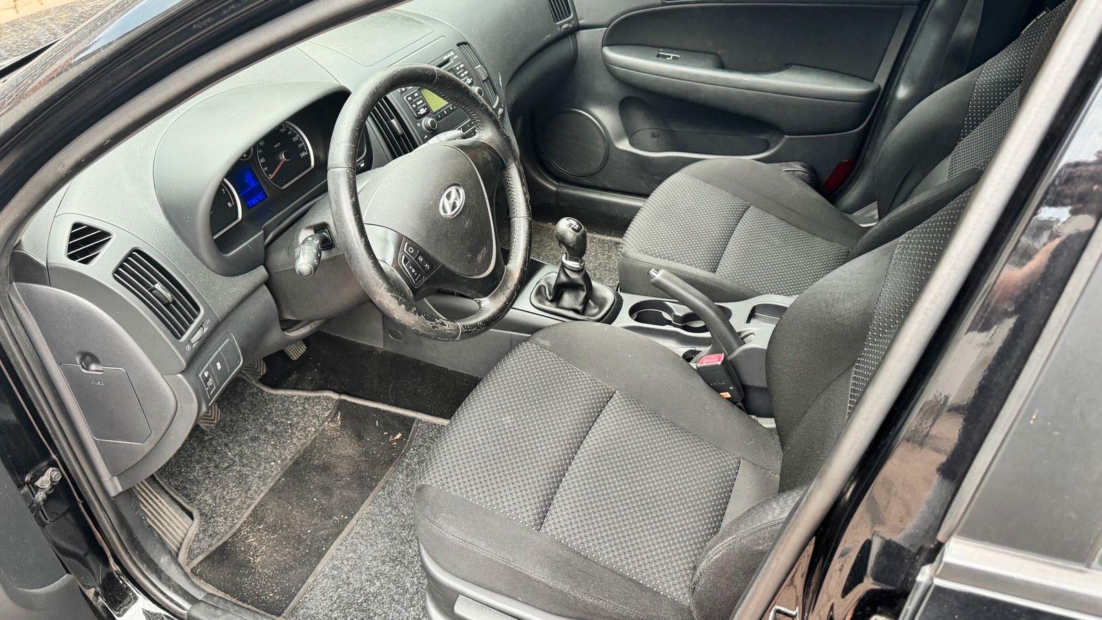 Suzuki Baleno 2012 — photo 11