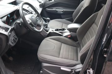 Ford Kuga - 10