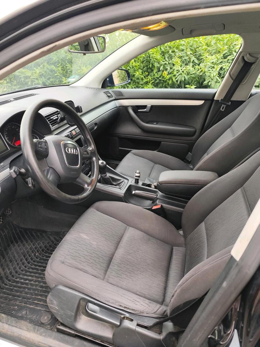 Audi A4 2006 — photo 7