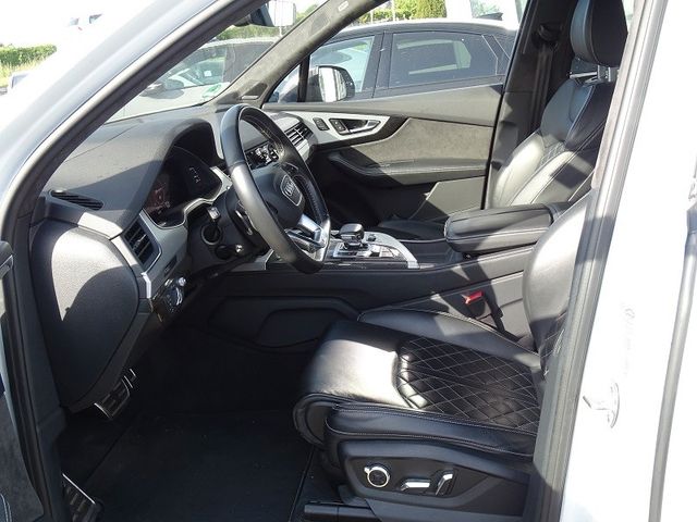 SQ7 4.0 TDI quattro / B & O Advanced