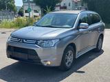 Mitsubishi Outlander 2.0 ClearTec Invite Klima Bluetooth - Mitsubishi in Stuttgart