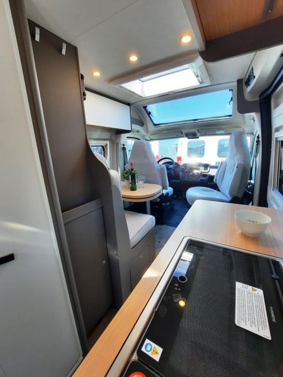 Fahrzeugabbildung LMC Innovan 600 Verfüg./Sparen Sie 13.878,- €