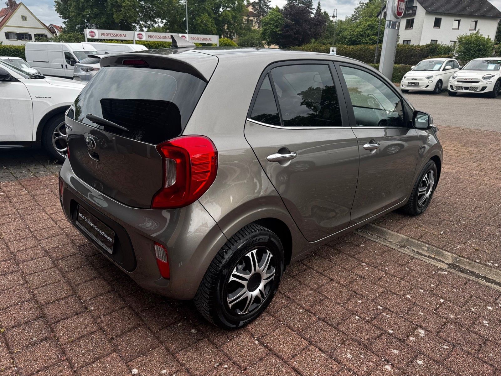 Fahrzeugabbildung Kia Picanto 1.2 SPIRIT Automatik NAVI KAMERA KLIMAUT