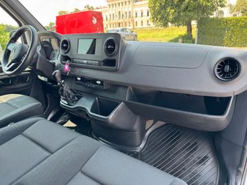 Mercedes Sprinter - 11