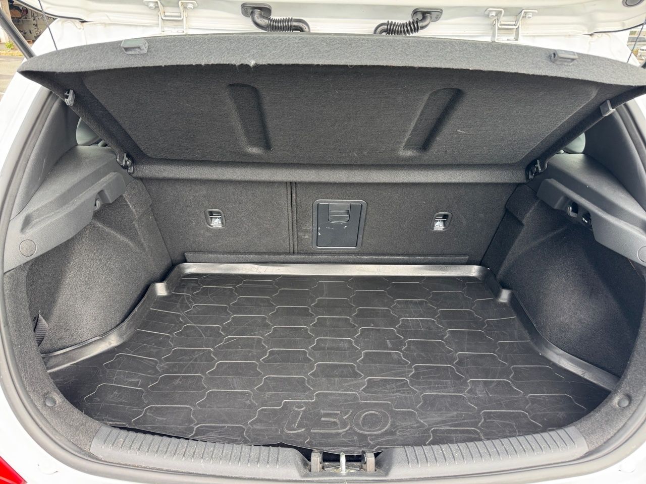 Fahrzeugabbildung Hyundai i30 1.4 DCT PREMIUM PANO*ACC*LED*NAVI*KAM*LHZ*SH