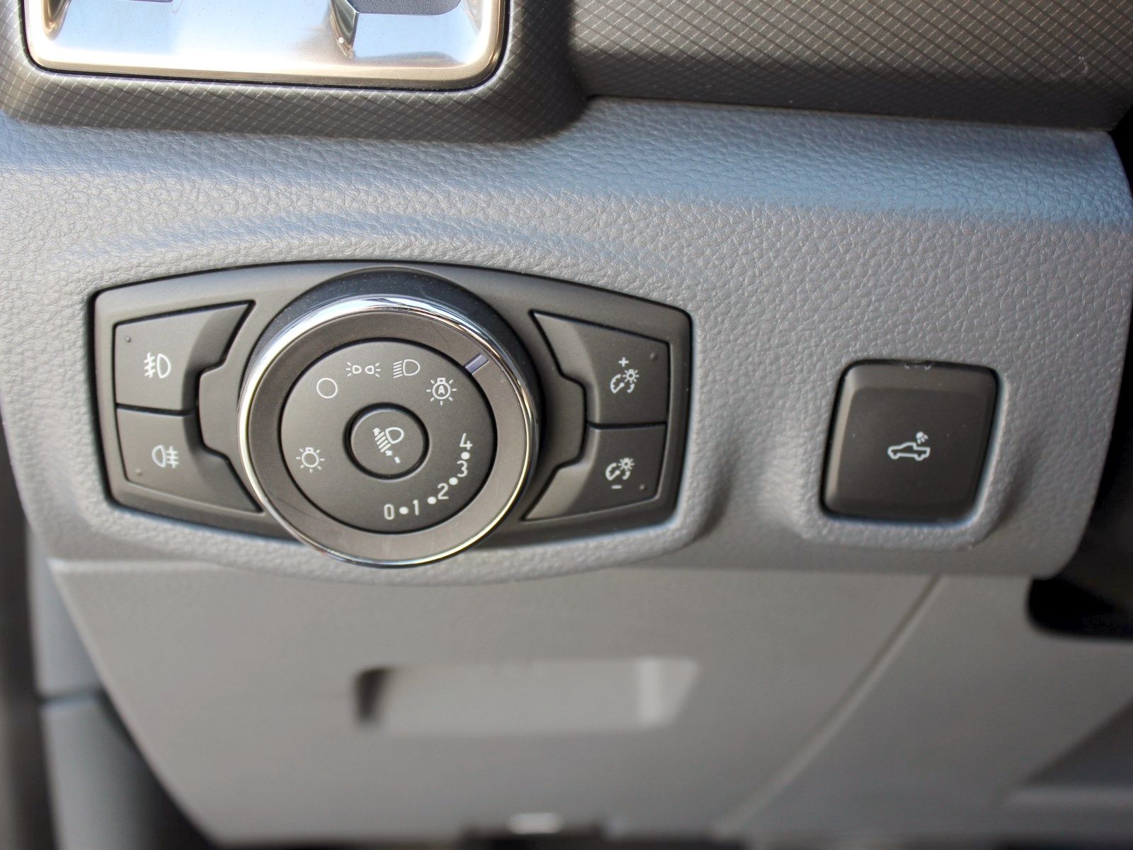 Fahrzeugabbildung Ford Ranger Wildtrak Extrakabine 4x4 3,2 TDCi