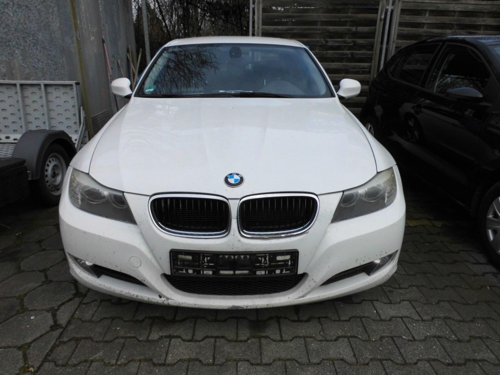 BMW 318 3 Limousine 318d Kopfdichtung def.