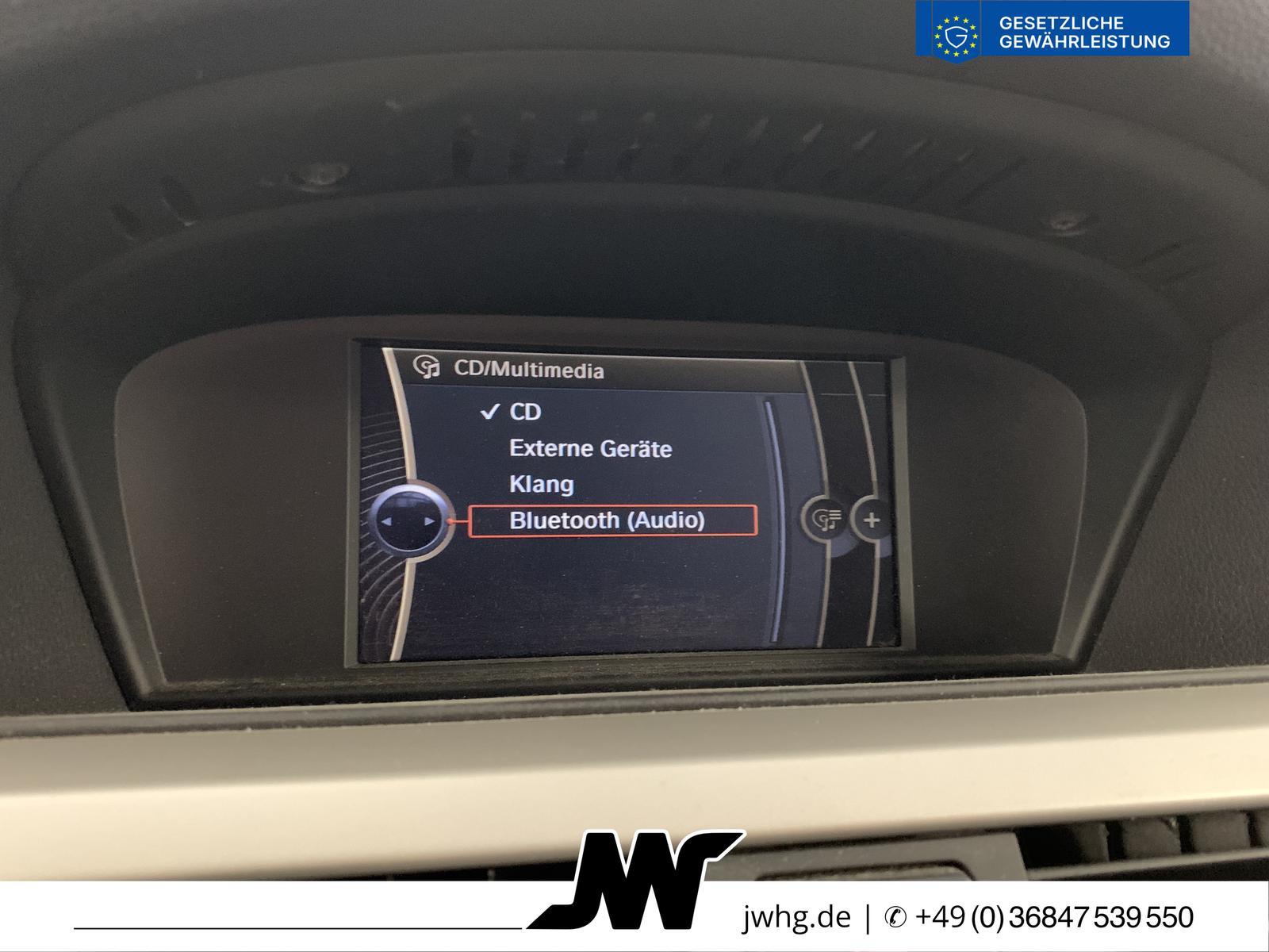 BMW 320 2011 — photo 10
