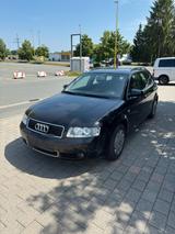 Audi A4 B5 2.0 Benzin - Audi A4 aus 2003: Kombi