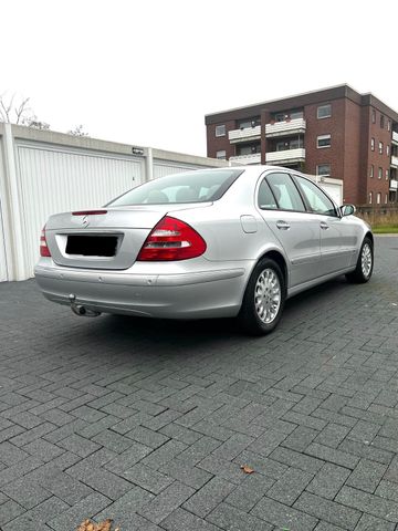 Mercedes-Benz Mercedes E280 Automatik 1 Vorbesitzer TÜV ...