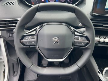 Peugeot 5008 1.2 PureTech 130 Allure Pack +Navi+Kam.+360