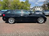 BMW 318i Touring Advantage *AHK*SHZ*Klimaauto*8-Fach - BMW: Kombi, F31