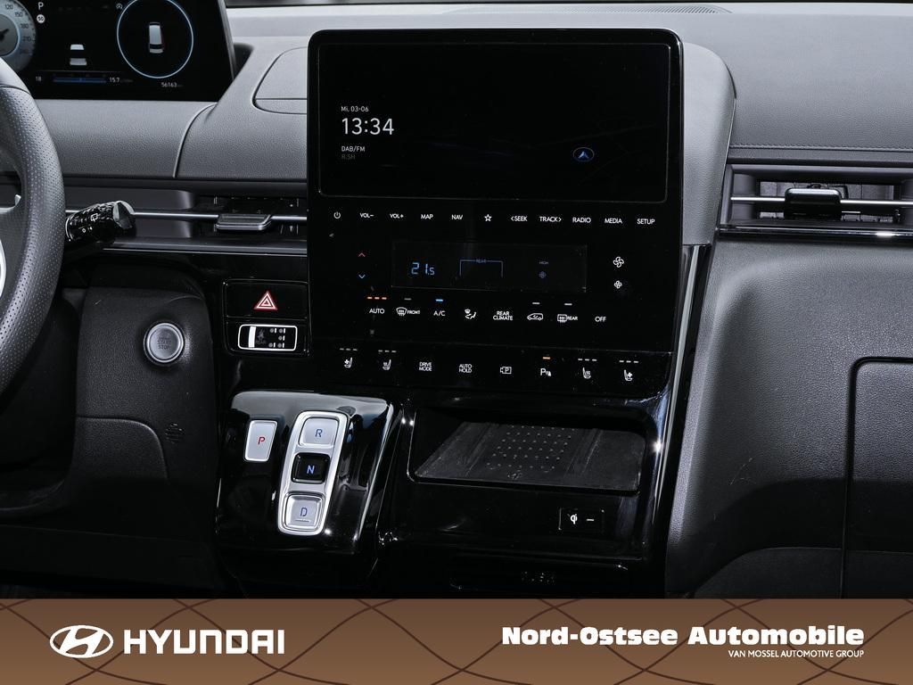 Fahrzeugabbildung Hyundai STARIA 2.2 CRDi SIGNATURE PARK-PAKET SOUND BOSE