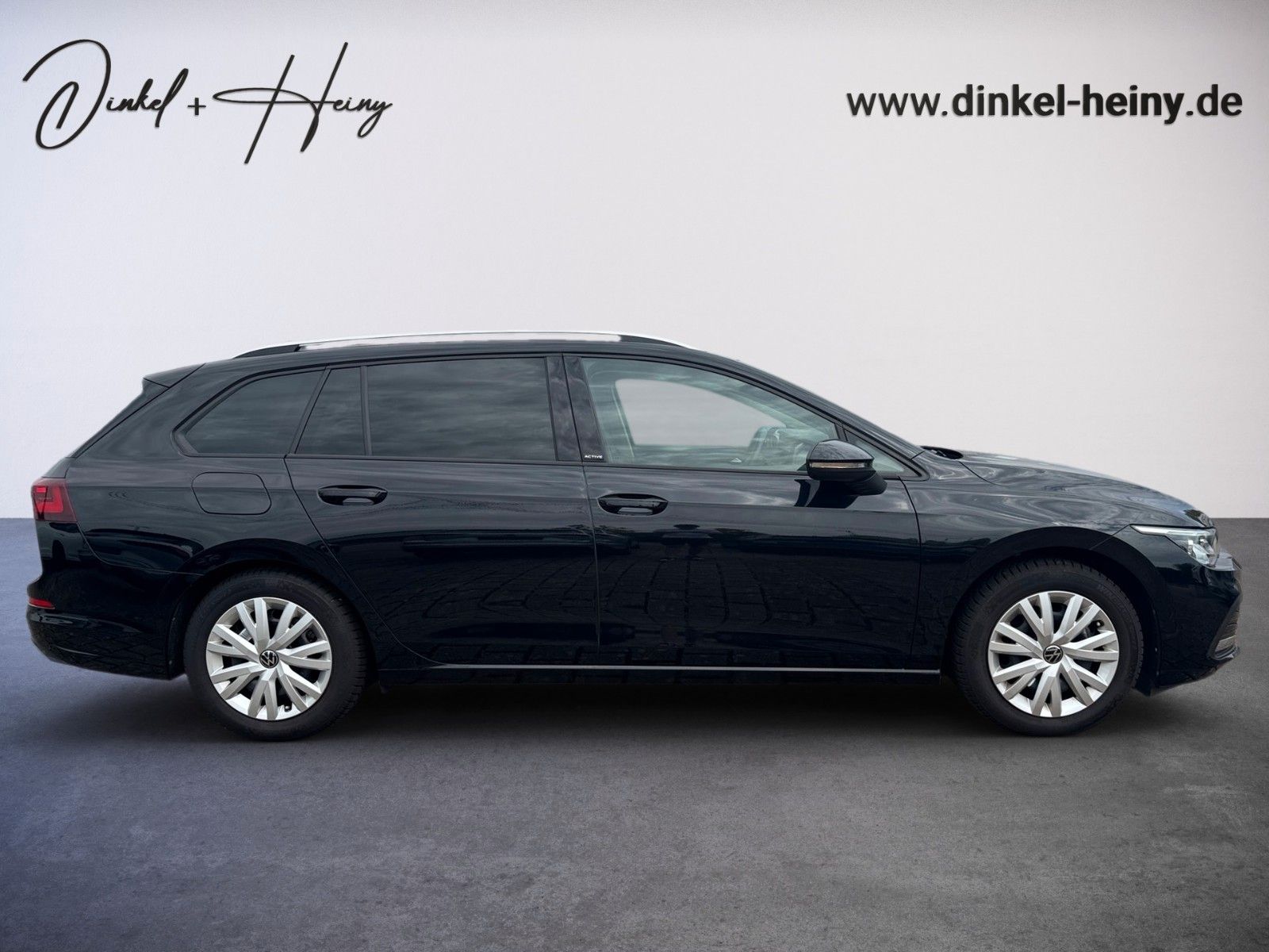 Fahrzeugabbildung Volkswagen Golf VIII Variant Life ACTIVE 1.0 eTSI