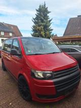 Volkswagen T5 Multivan - rote Volkswagen T5 Multivan