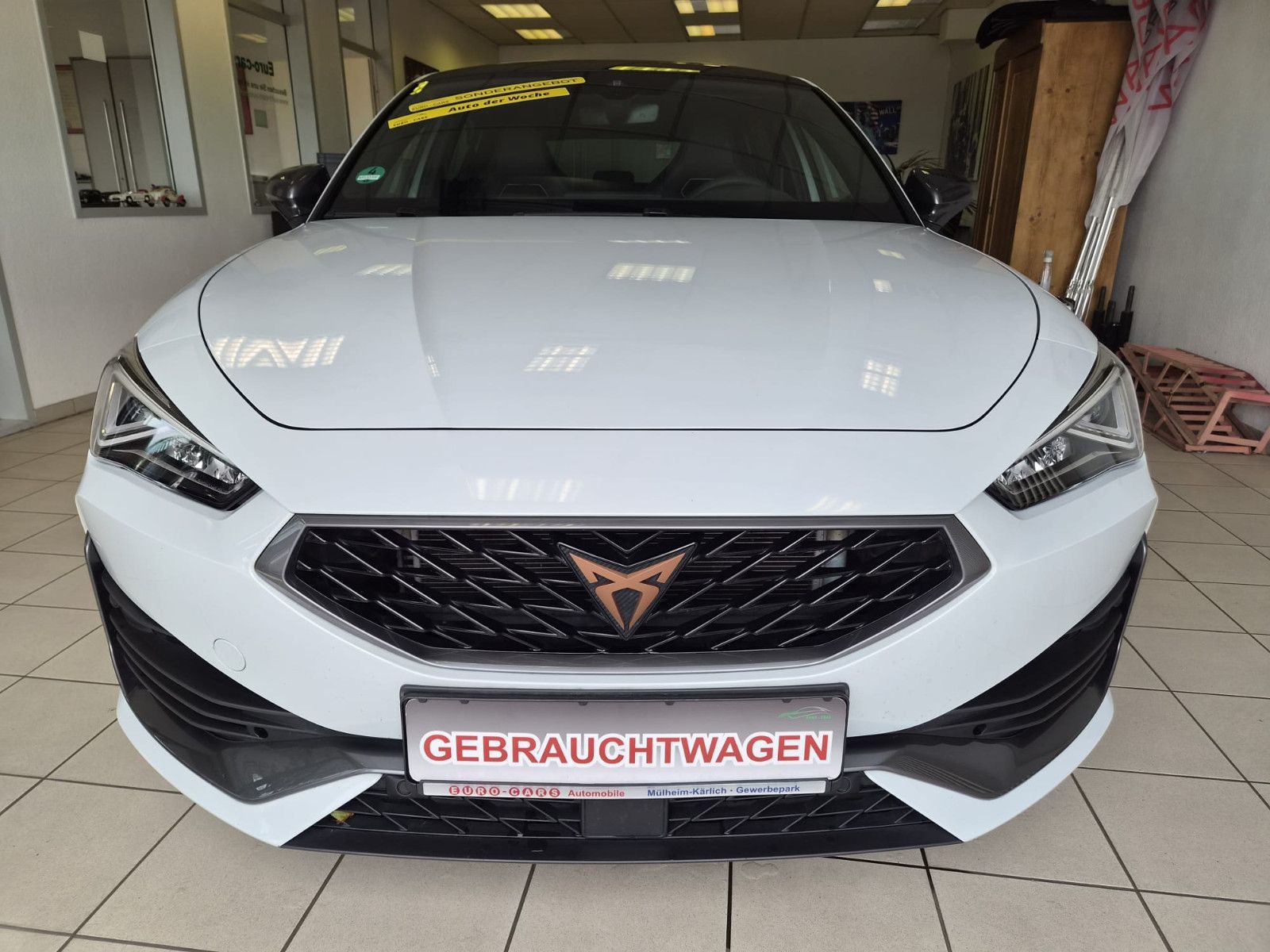 Fahrzeugabbildung CUPRA Leon VZ / PANO / LED / KAMERA / NUR 42TKM